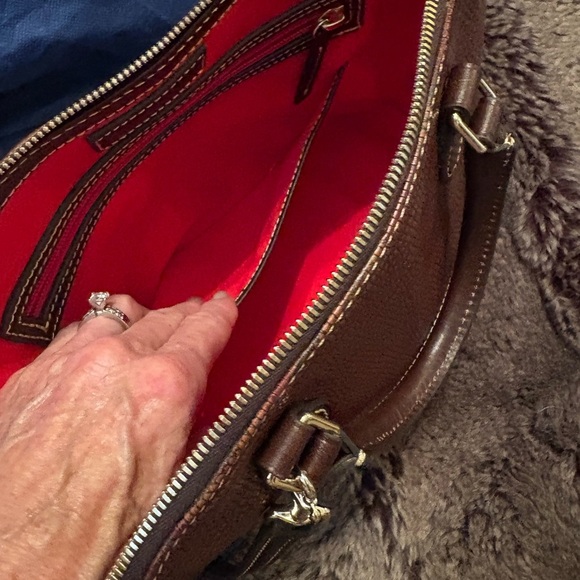Dooney & Bourke Textured Brown Leather Bag and Wallet - Picture 12 of 12